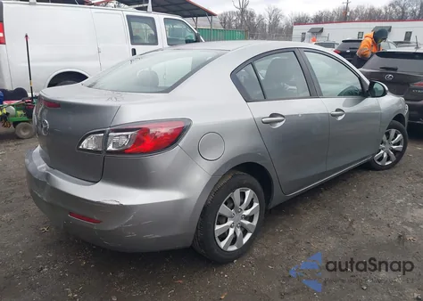 2013 Mazda Mazda3 I Sv z USA, uszkodzony, nr VIN JM1BL1TG9D1843810